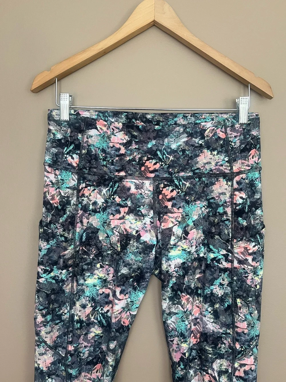 {Lululemon} Fast & Free Crop II Nulux 19